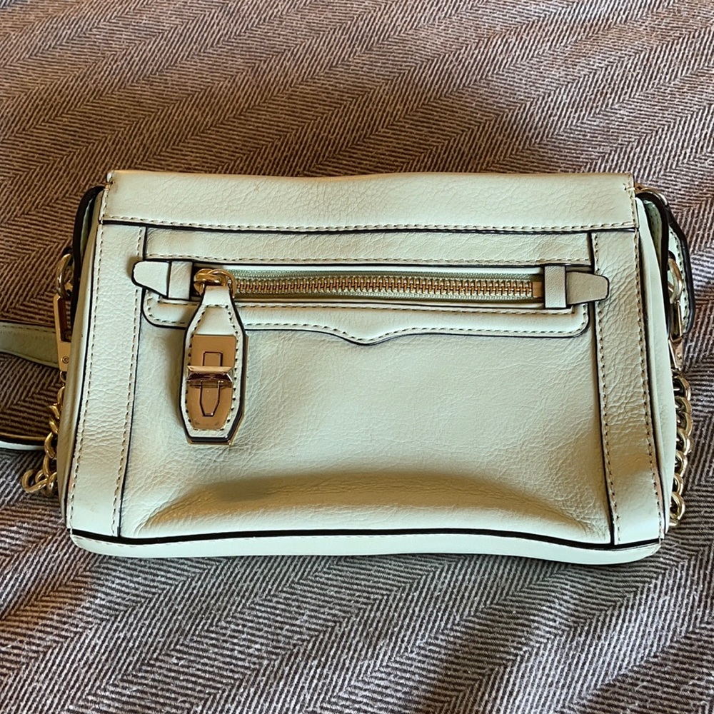 Mint Green Rebecca Minkoff side body bag!!